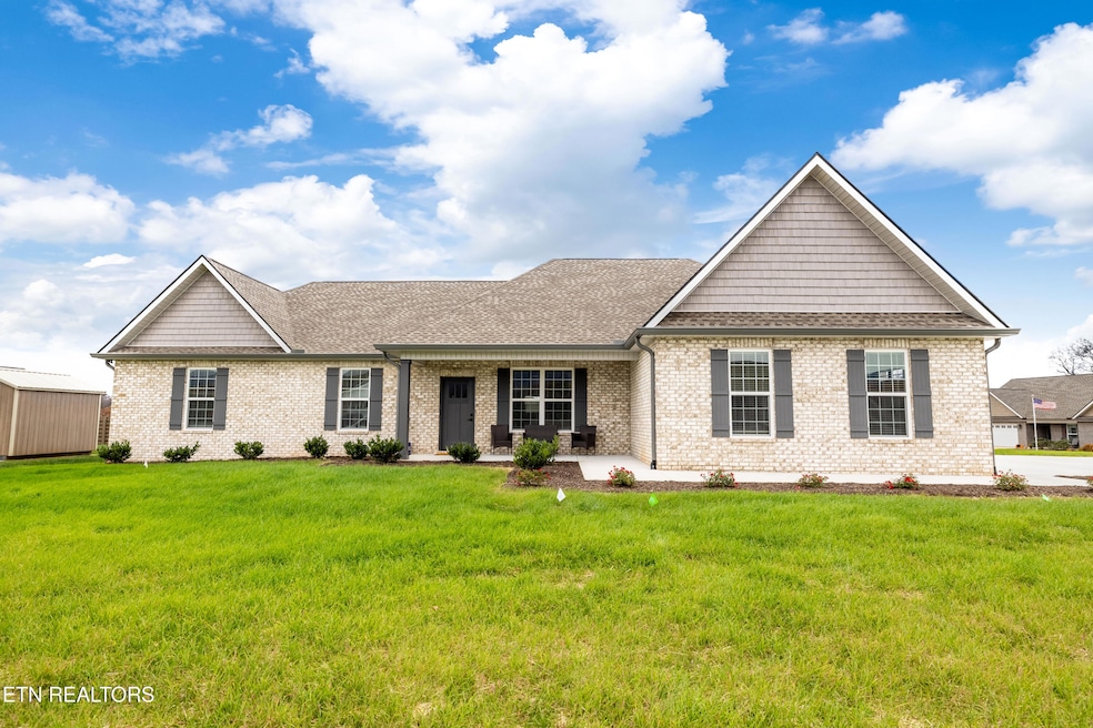 For Sale $690,900 • Co-Listing Agent