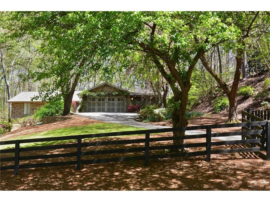 1015 Hickory Oak Hollow unit 1, Roswell, GA 30075 - photo 1