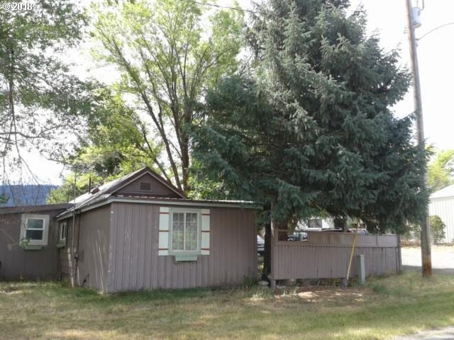345 W 3rd St, Longcreek, OR 97856 - photo 1