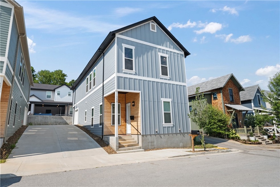 158 E South St, Fayetteville, AR 72701 - photo 1