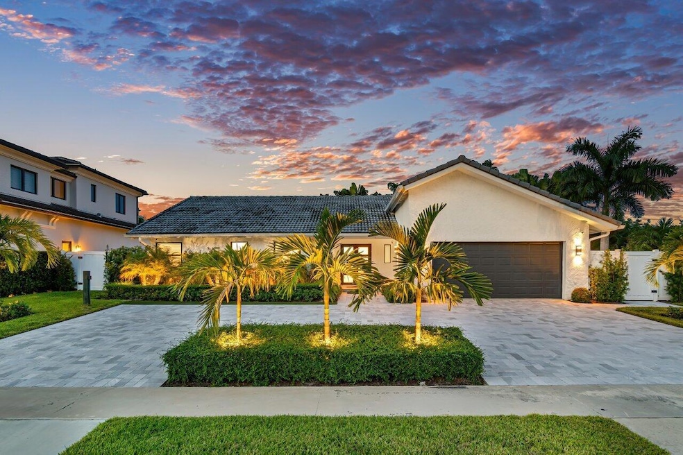 For Sale $2,195,000 • Co-Listing Agent