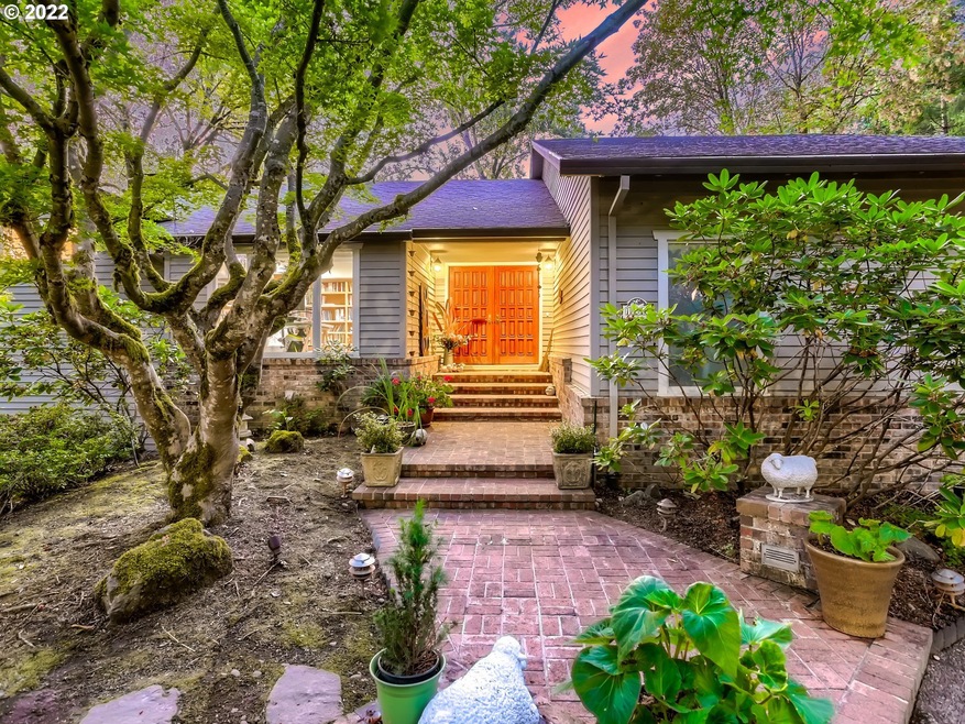 18010 Gimley Ct, Lake Oswego, OR 97034 - photo 1