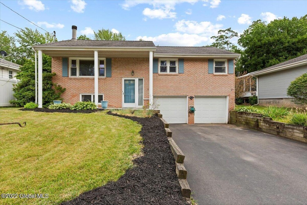 10 Chestnut Ct, Rensselaer, NY 12144 - photo 1