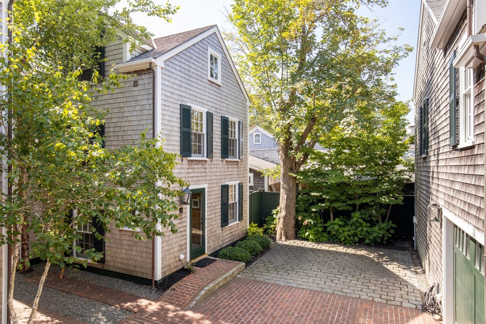 19 N Summer Street