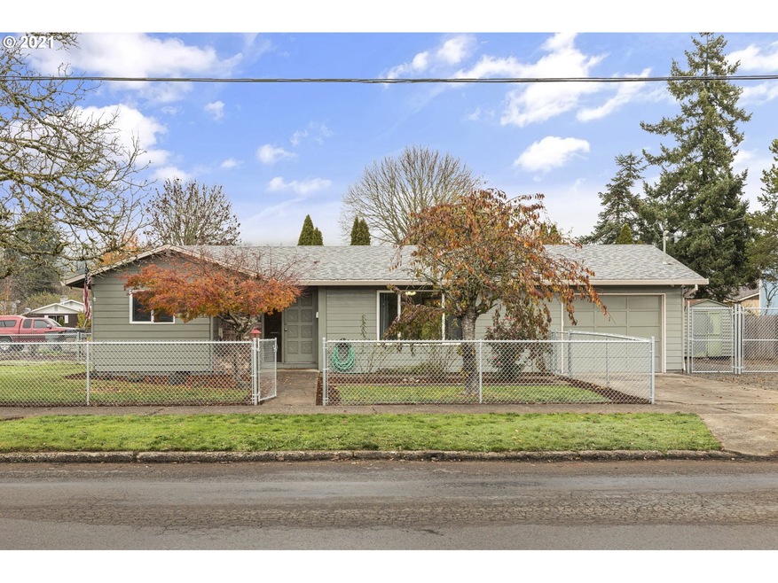 331 NE Yamhill St, Sheridan, OR 97378 - photo 1