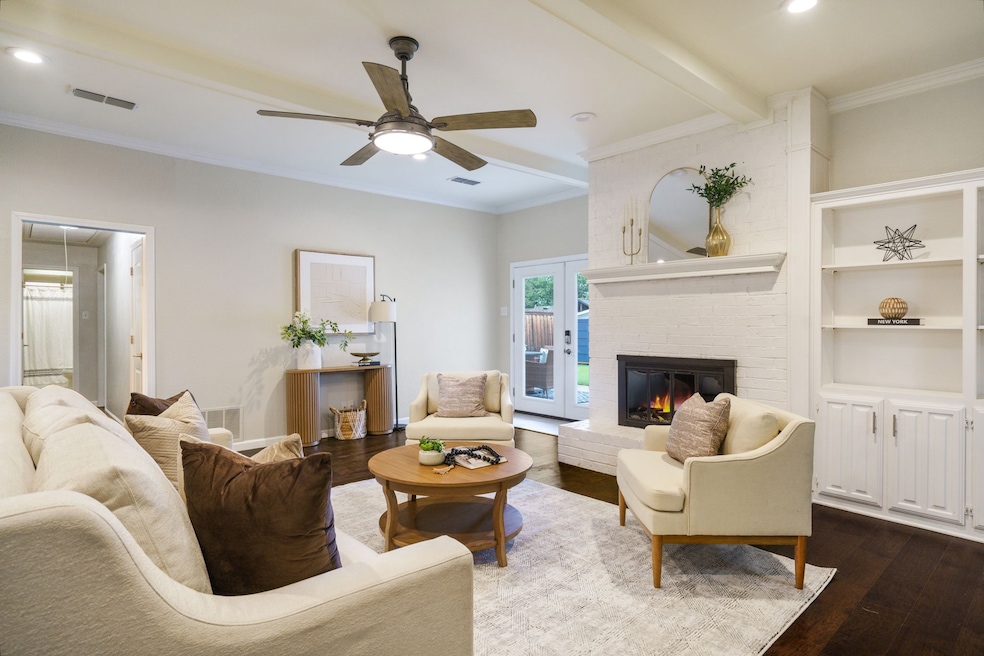 1940 Camden Way, Carrollton, TX 75007 - photo 1