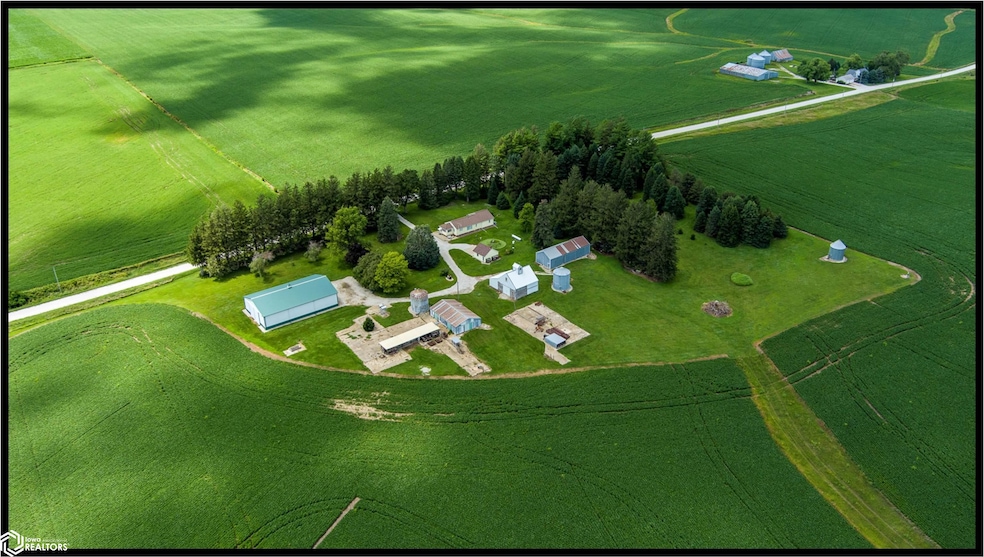 Beautiful acreage!