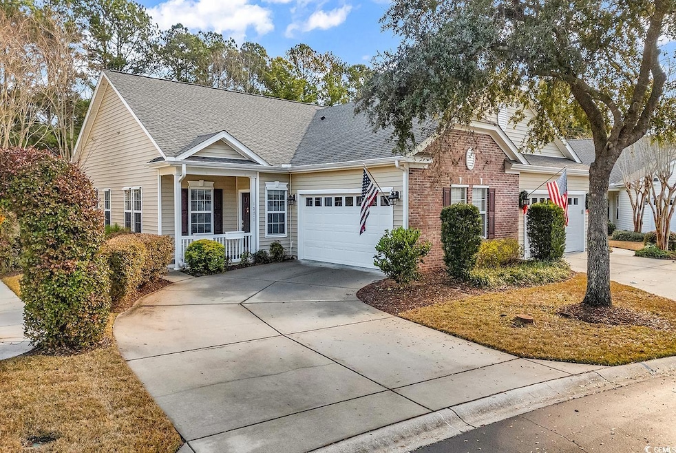 View of front of property featuring a porch and a 