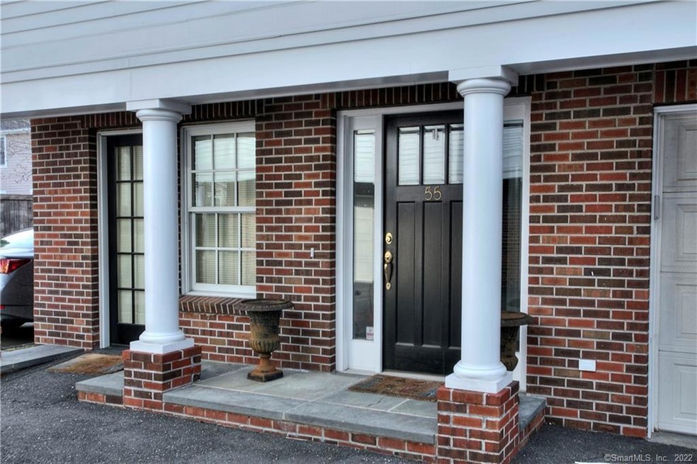 55 Sherman St W unit 55, Fairfield, CT 06824 - photo 1