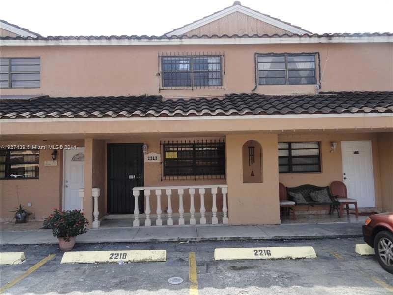2212 W 53rd Place unit 2212, Hialeah, FL 33016 - photo 1