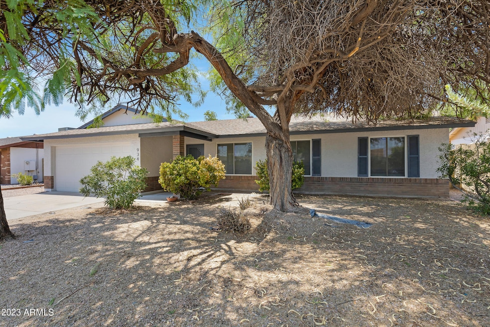 934 N Saffron, Mesa, AZ 85205 - photo 1