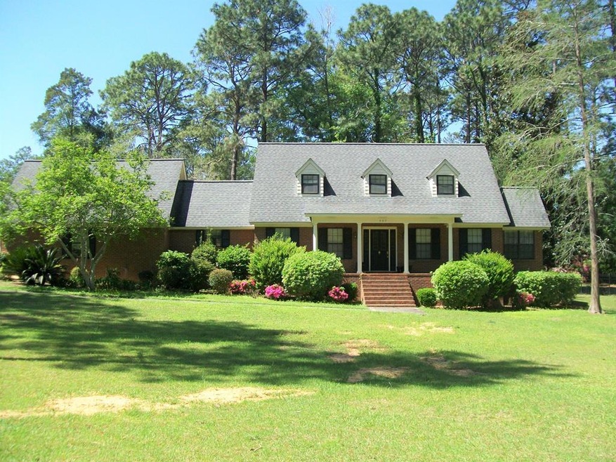 407 Azalea Blvd, Douglas, GA 31533 - photo 1