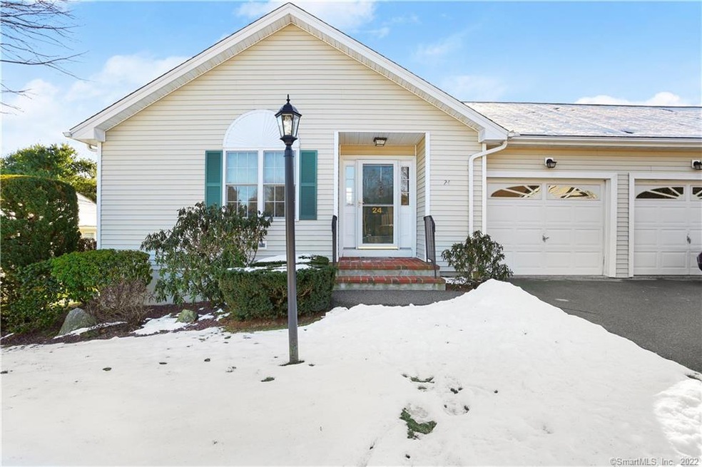 24 Cider Mill Ln, Trumbull, CT 06611 - photo 1