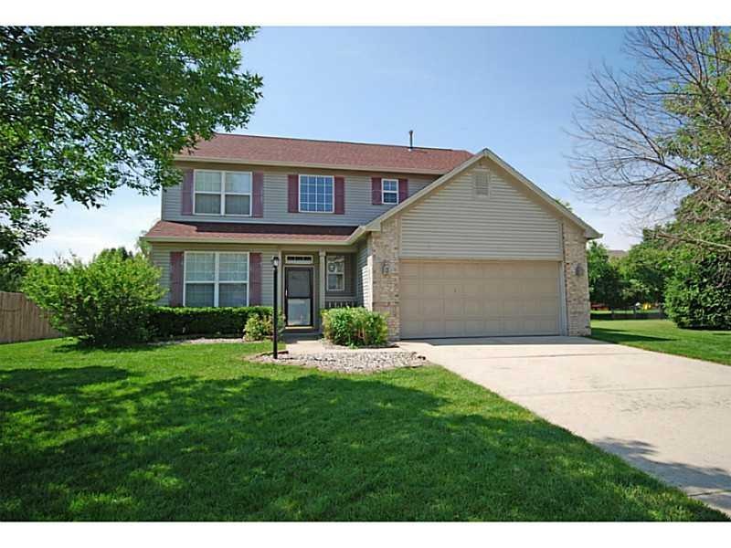 10043 Sanger Dr, Fishers, IN 46038 - photo 1