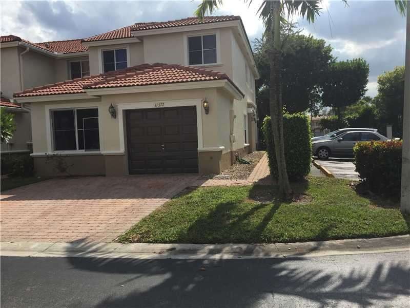 11572 NW 48th Terrace unit 11752, Doral, FL 33178 - photo 1
