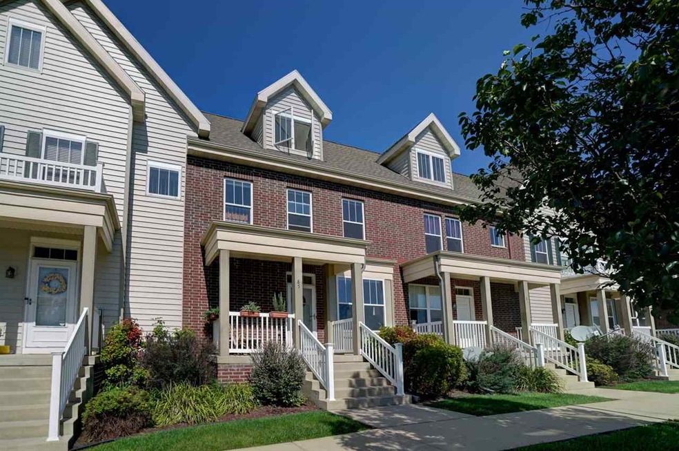 85 S Gardens Way unit 203, Fitchburg, WI 53711 - photo 1