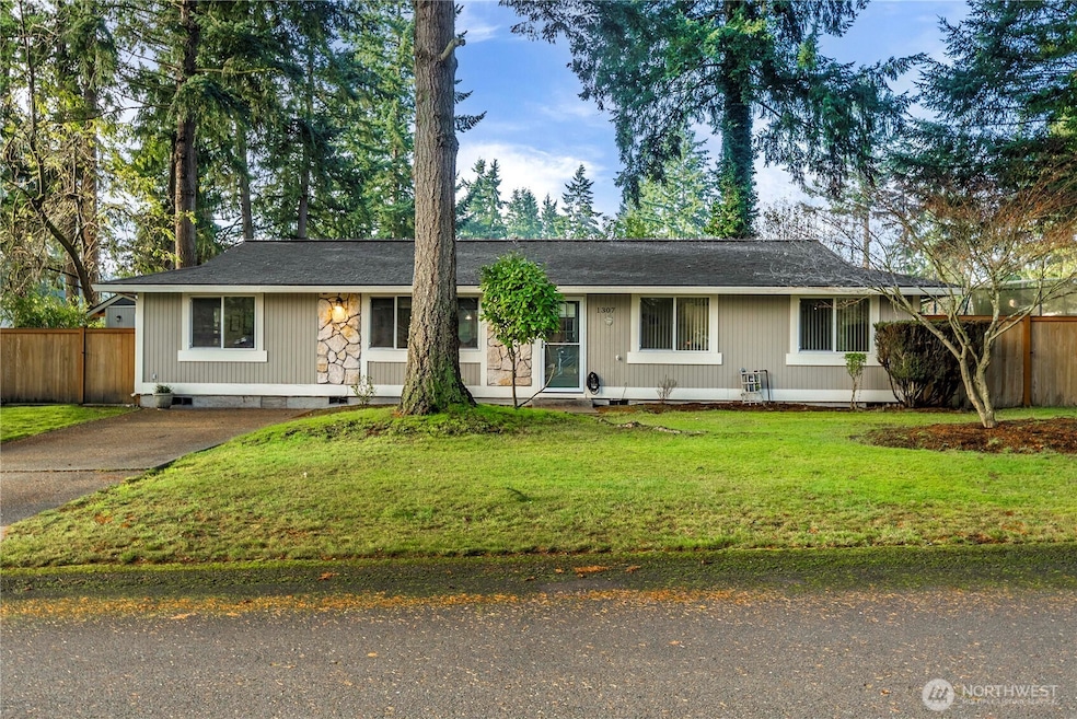 1307 Yakima St NE, Olympia, WA 98516 - photo 1