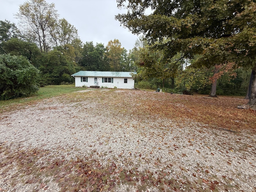 10881 N Pr 370 E, Brazil, IN 47834 - photo 1