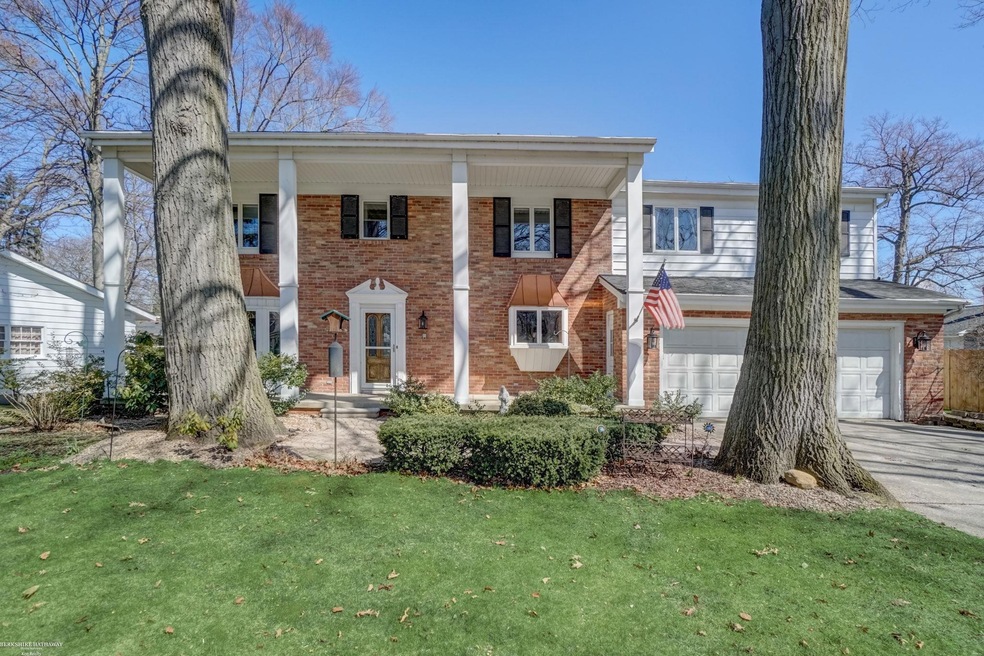 3018 E Village Ln, Port Huron, MI 48060 - photo 1