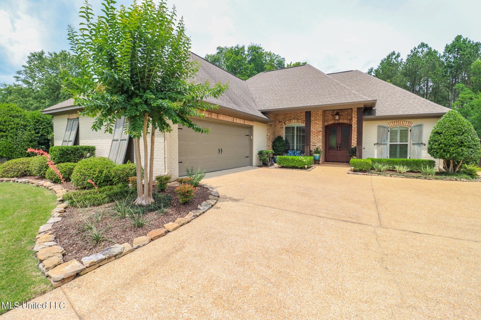 269 Pinebrook Dr. E
