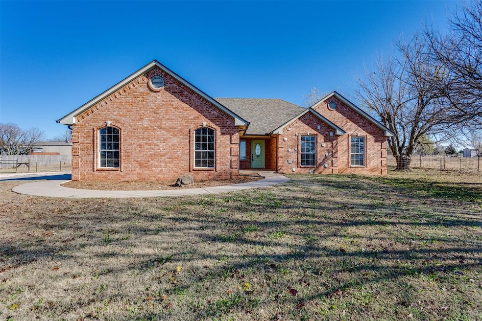1053 S Mustang Rd, Blanchard, OK 73010 - photo 1