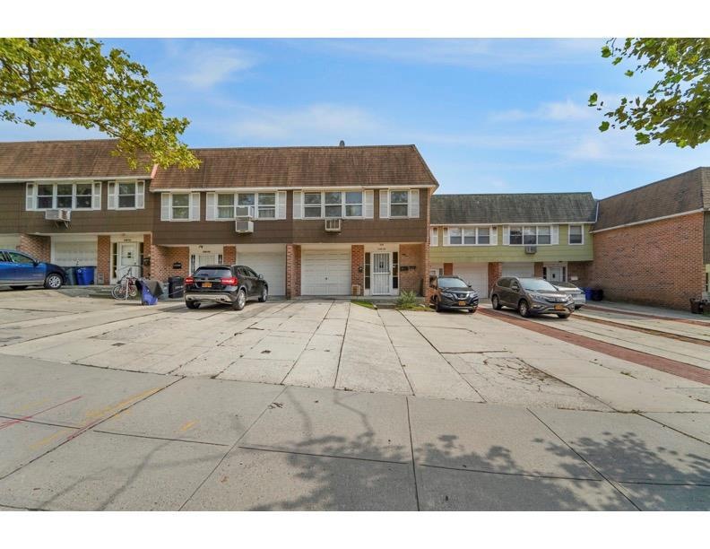 240-22 68th Ave, Little Neck, NY 11362 - photo 1