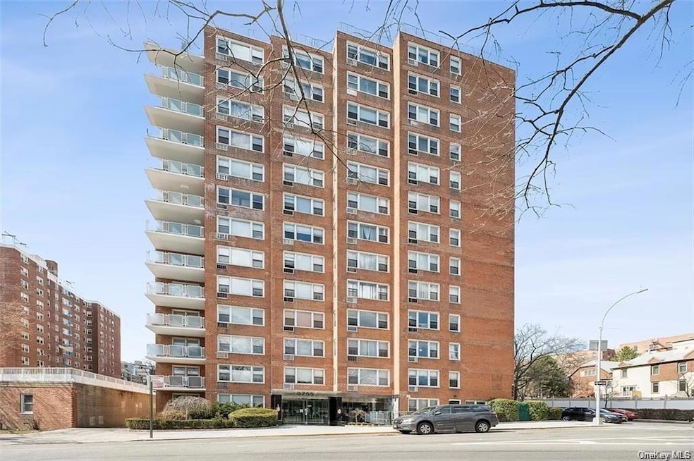 The Imperial Apartments unit 4F, Bronx, NY 10463 - photo 1