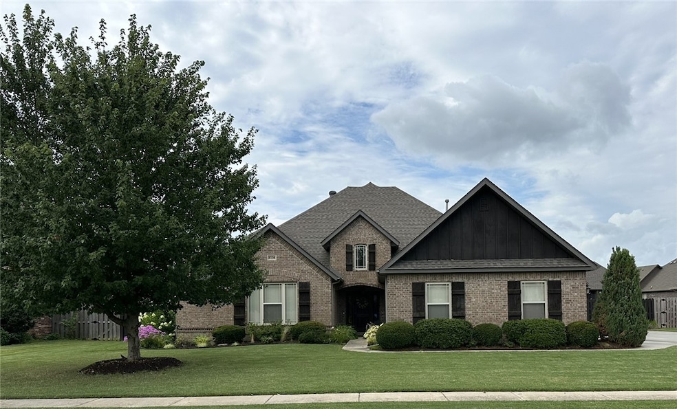 6106 Laurel Hill Ln