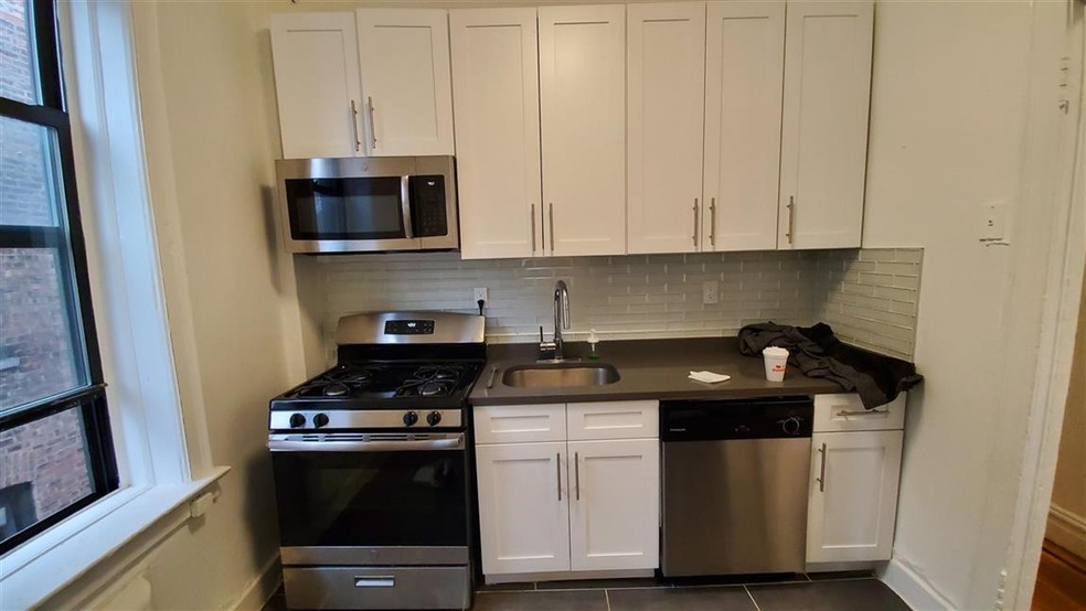 639 Bergen Ave unit 42, Jersey City, NJ 07304 - photo 1