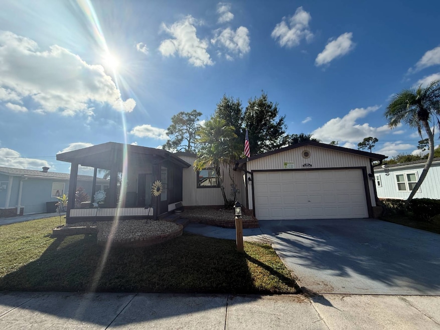 219 Las Palmas Blvd, North Fort Myers, FL 33903 - photo 1