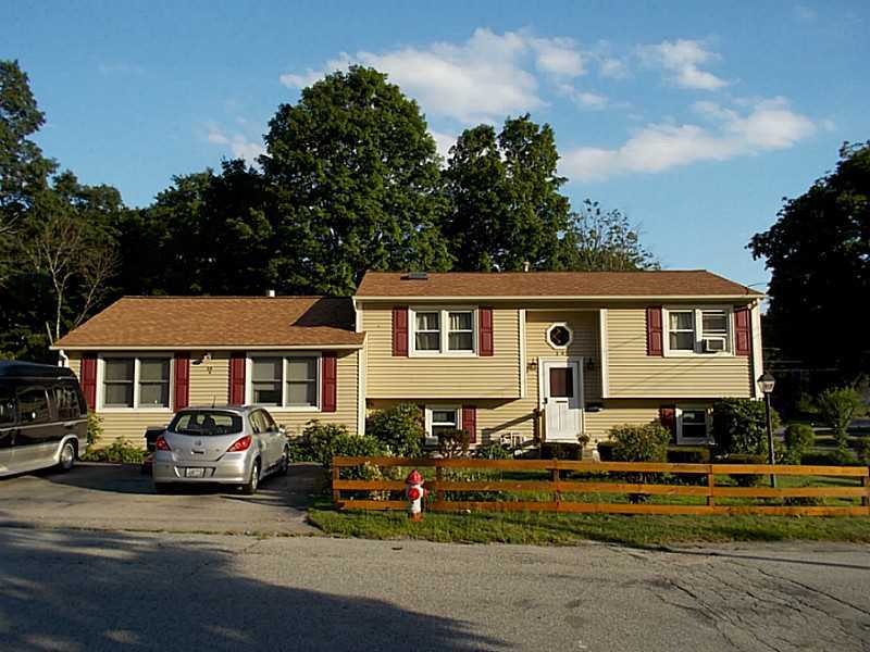 Exterior Front. separate entrance for in law