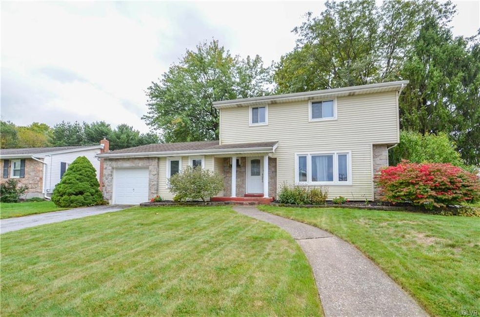 5032 Pine Grove Cir, Allentown, PA 18106 - photo 1