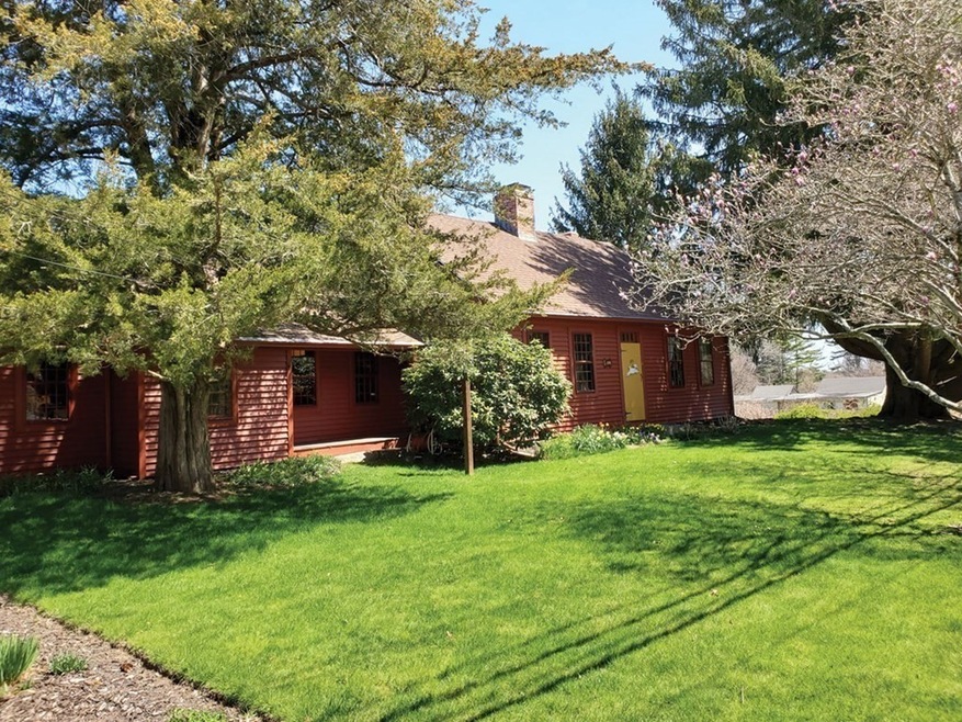 89 West St, Douglas, MA 01516 - photo 1