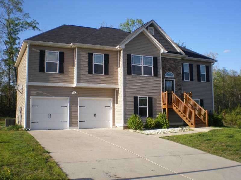Exterior Front. FRONT VIEW