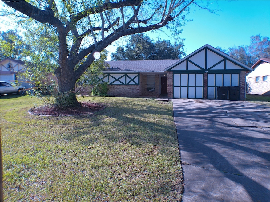 15914 Willbriar Ln, Missouri City, TX 77489 - photo 1