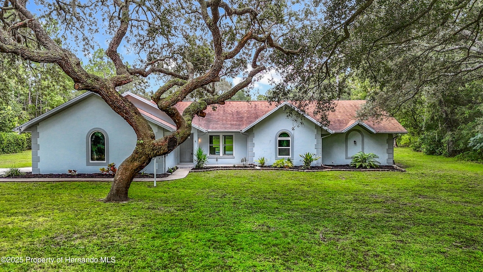 884 W Massachusetts St, Hernando, FL 34442 - photo 1