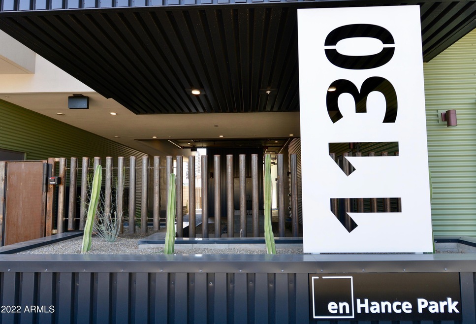 EH Enterior Entrance