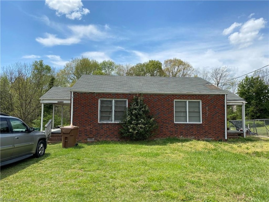 2922 Archdale Rd, High Point, NC 27263 - photo 1