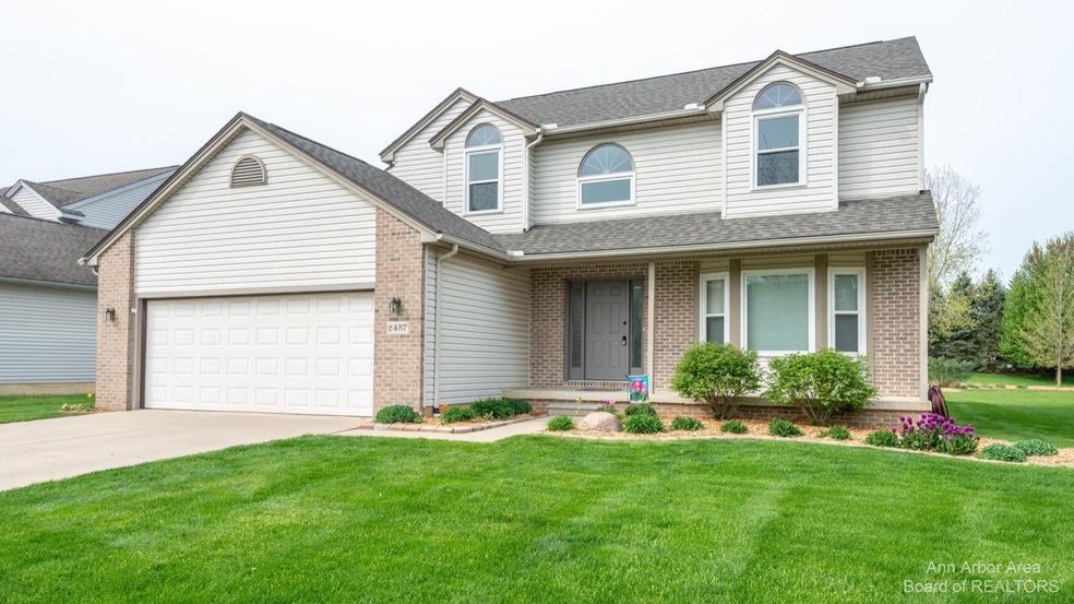 2457 Chestnut Crescent unit 239, Saline, MI 48176 - photo 1