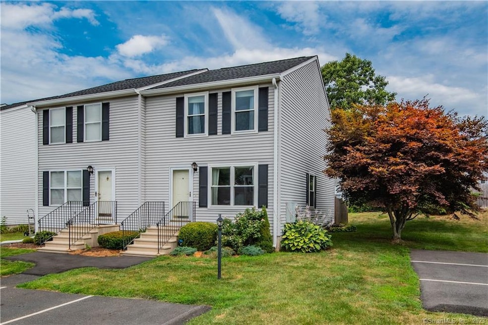 13 Summersweet Dr unit 13, Glastonbury, CT 06033 - photo 1