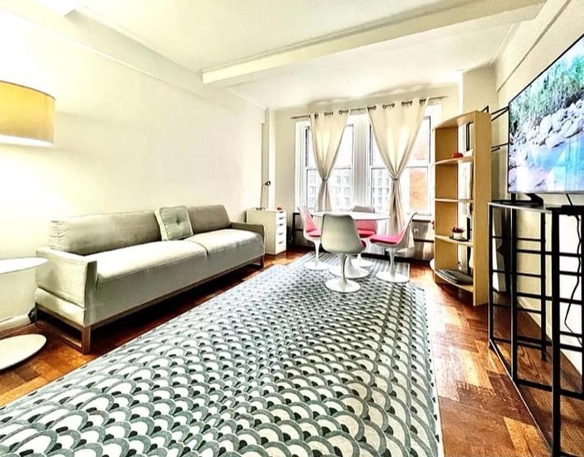 433 W 34th St unit 5M, New York, NY 10001 - photo 1