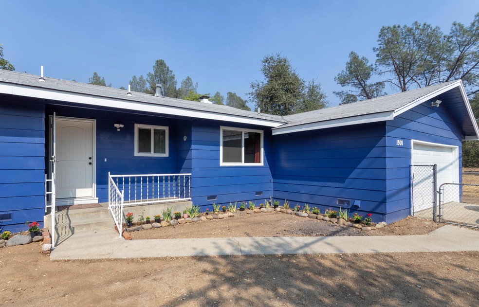 1300 Branstetter Ln, Redding, CA 96001 - photo 1