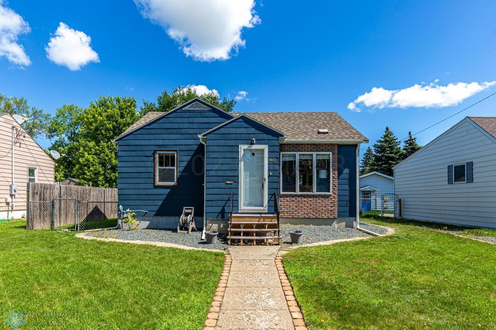 1617 7th St N, Fargo, ND 58102 - photo 1