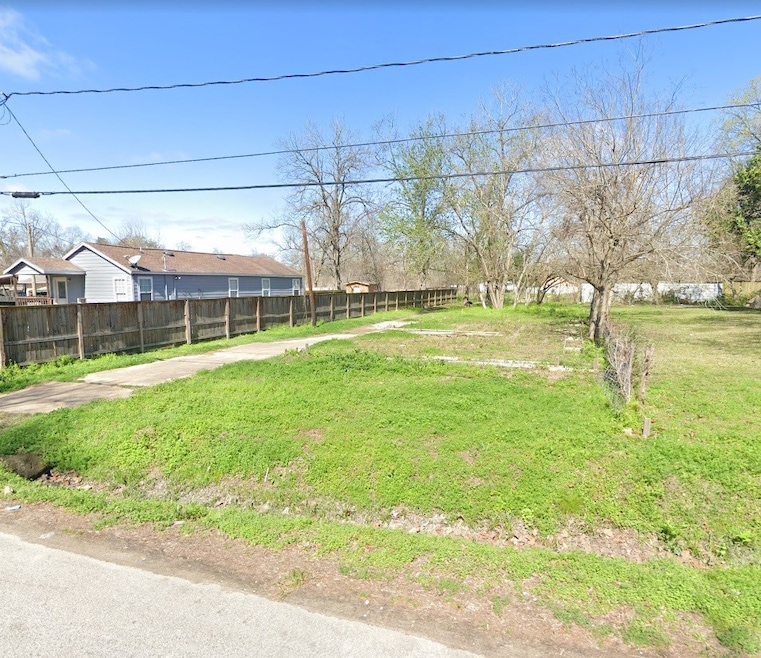 1024 Calvin Ave, Houston, TX 77088 - photo 1