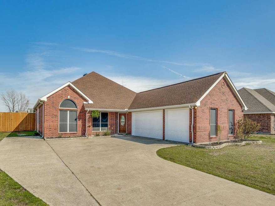 401 Windmill Dr, Lavon, TX 75166 - photo 1