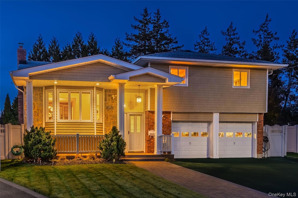 For Sale $939,000 • Co-Listing Agent