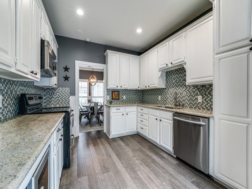 849 Harvard St unit E, Houston, TX 77007 - photo 1