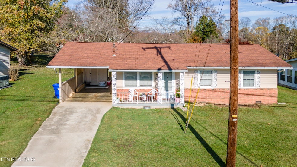 648 W Outer Dr, Oak Ridge, TN 37830 - photo 1