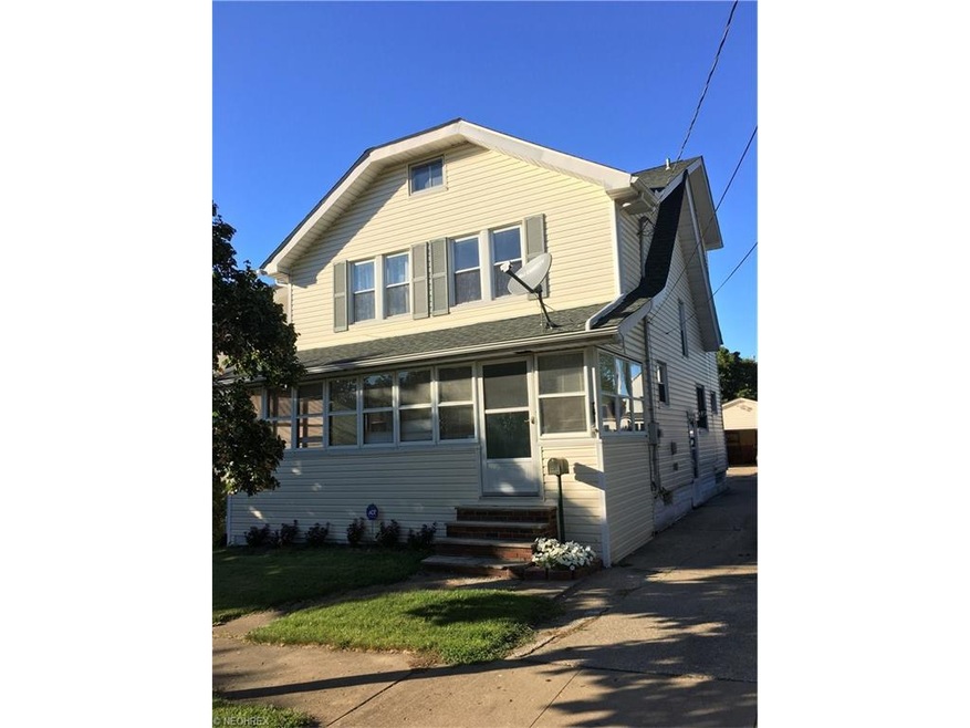 Welcome home to 761 Polk Ave!