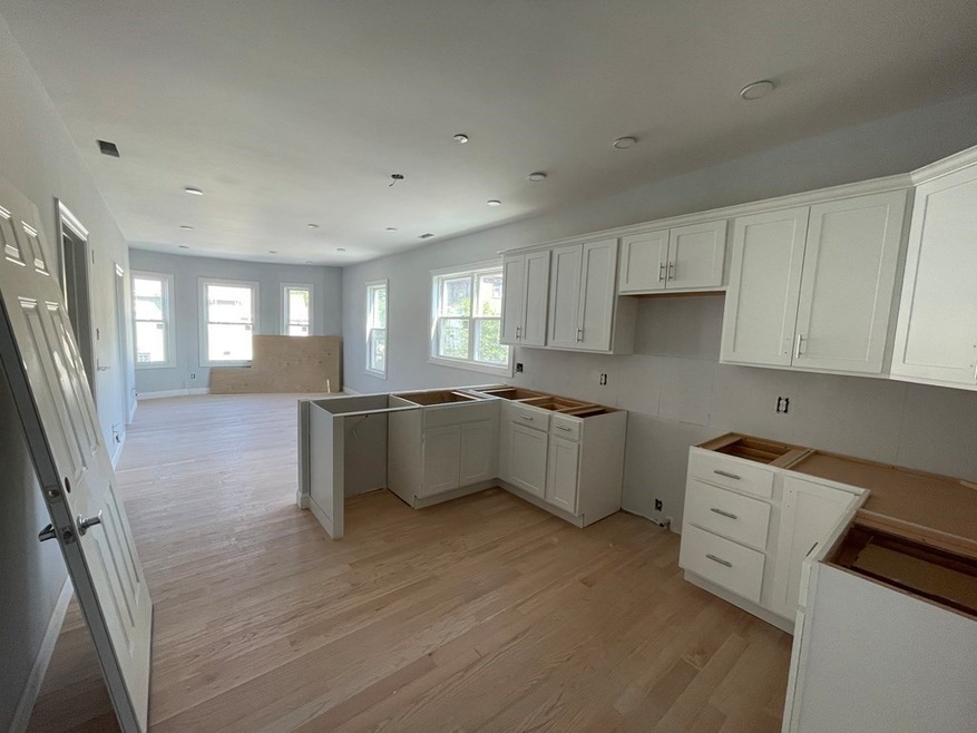 126 Cross St unit 2L, Somerville, MA 02145 - photo 1